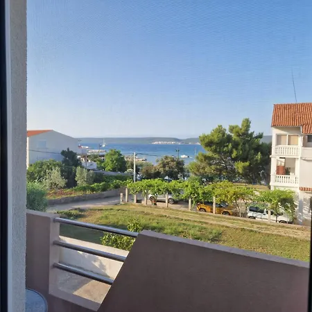 Natalija 4 Stars Lägenhet