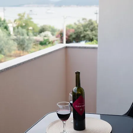 Natalija 4 Stars Lägenhet Mrljane