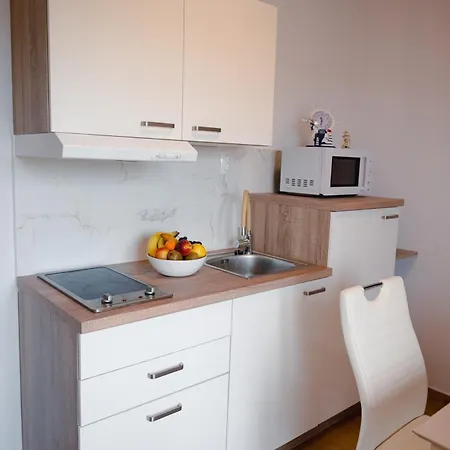 Lägenhet Natalija 4 Stars