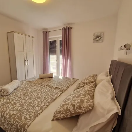 Natalija 4 Stars * Mrljane