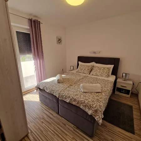 Апартаменты Natalija 4 Stars