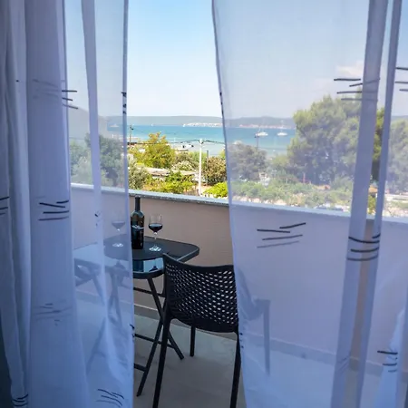 Natalija 4 Stars Apartamento *