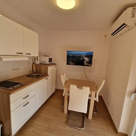 Natalija 4 Stars * Mrljane