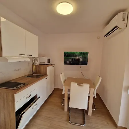 شقة Natalija 4 Stars Mrljane