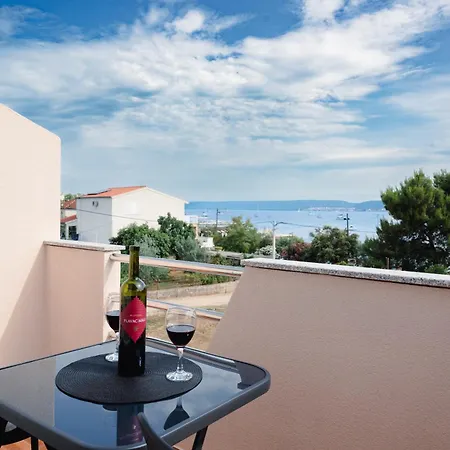 Apartment Natalija 4 Stars Mrljane