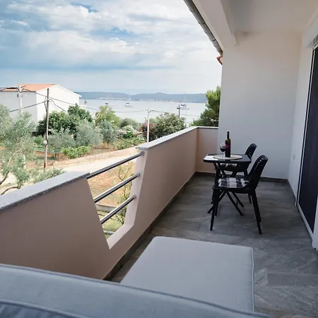 Apartment Natalija 4 Stars Mrljane