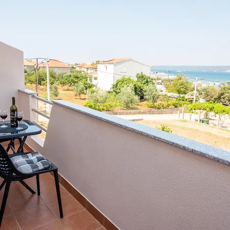 Natalija 4 Stars Apartment