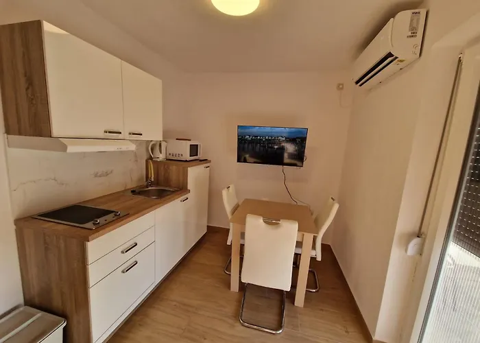 Natalija 4 Stars * Mrljane