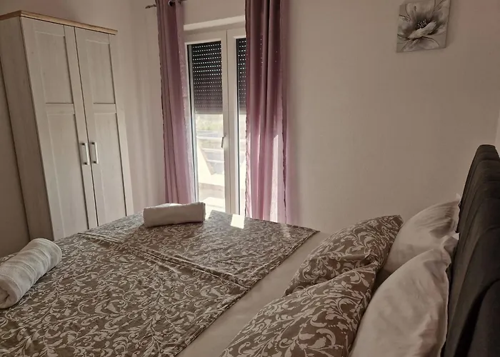 Natalija 4 Stars Lägenhet Mrljane