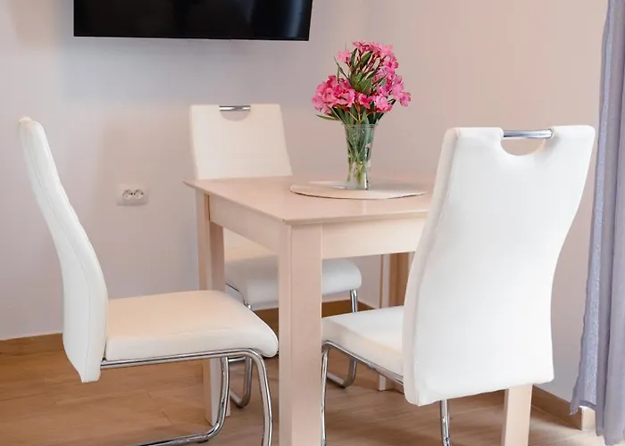 Lägenhet Natalija 4 Stars